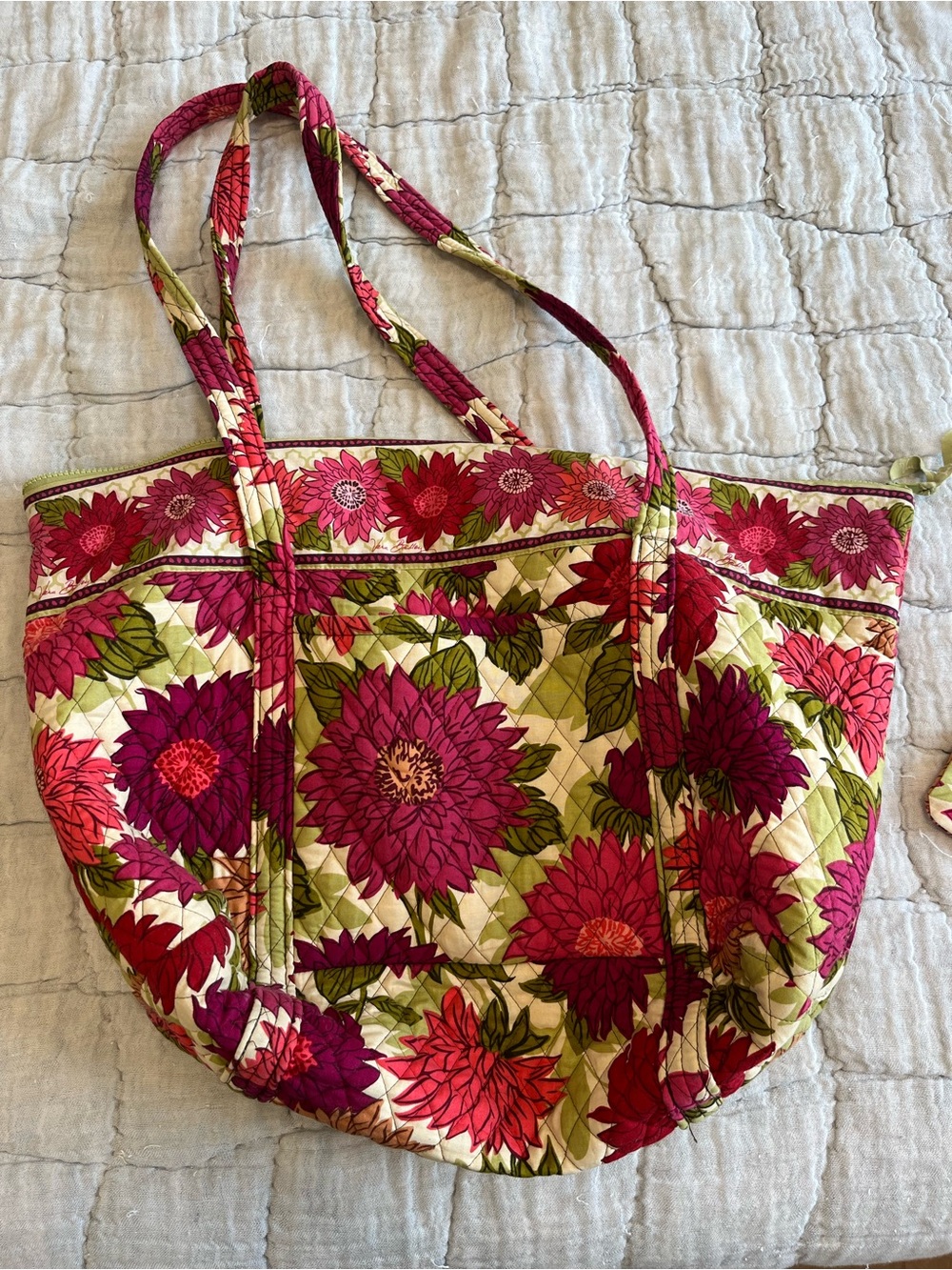 Vera Bradley Hello Dahlia Tote